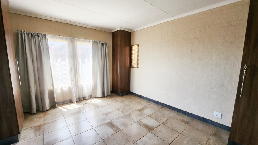 3 Bedroom Property for Sale in Wilkoppies North West